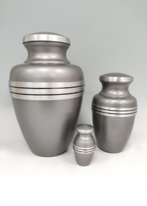 DF1022 Urns Silver & Grey